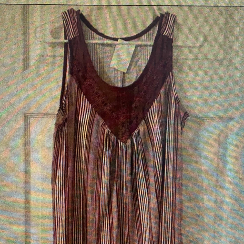 Women's Striped Sleeveless Crop Top with Lace Yoke - Brown